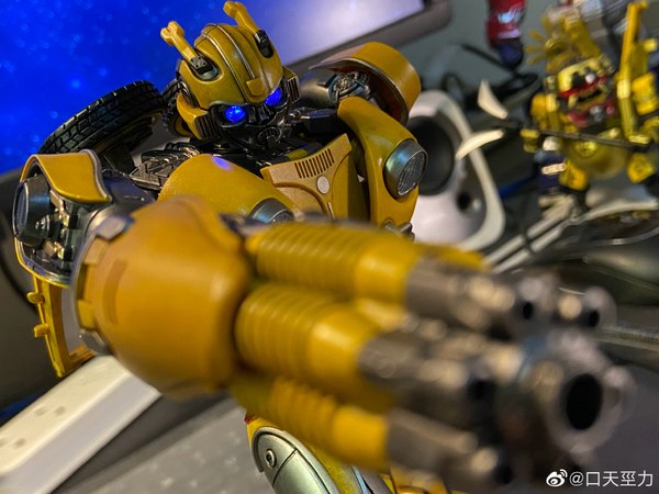Zeta ZV01 Pioneer In Hand Images Of Unofficial MP Style VW Bumblebee  (4 of 11)